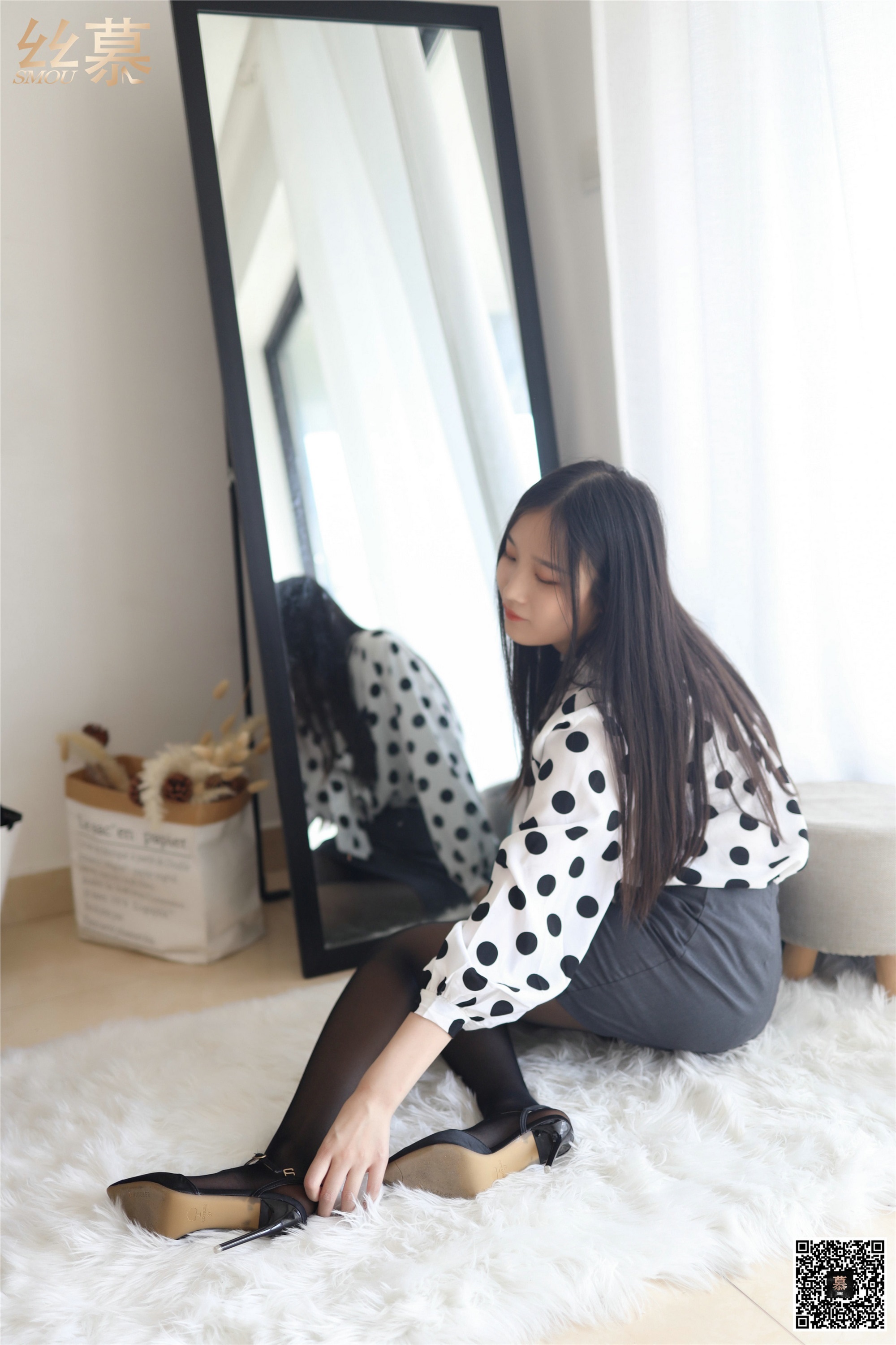 丝慕写真 特写集 TX045 熙熙《黑丝故事》